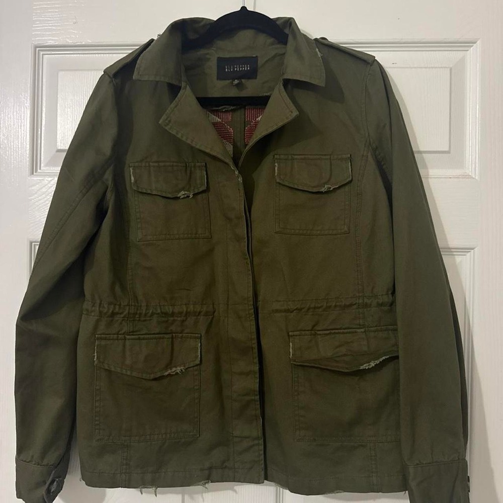 Blu Pepper Embroidered & Distressed Olive Green Utility Jacket Size M